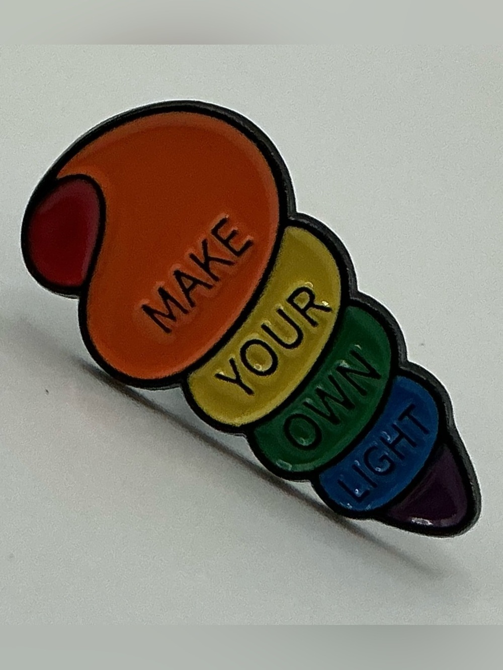 LGBTQ RAINBOW PRIDE UNISEX FLAIR SHELL MAKE YOUR OWN LIGHT ENAMEL PIN